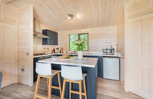 Windermere Cabin | Grove Lodge - a holiday lodge that sleeps 2 with an en-suite