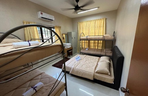 George Town Villa | GS HOMESTAY WHOLE VILLA