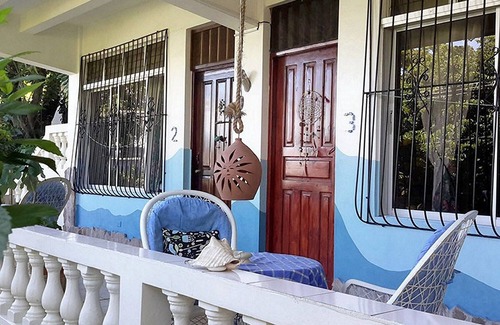 Los Charamicos Apartment | Guest-friendly budget room near Sosua beach