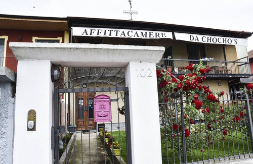 Chivasso House | Guest Home, fully furnished mini apartment, sleeps 6 plus one.