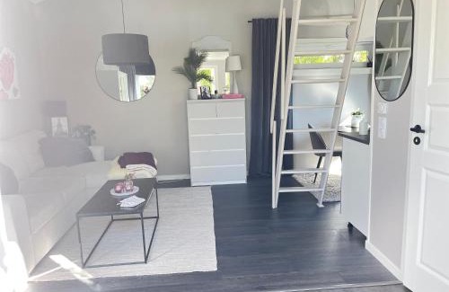 Saro House | Guest House in Särö