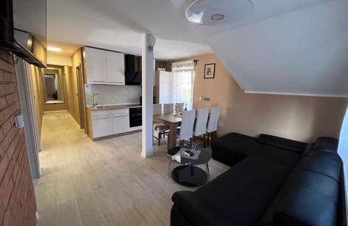 Zagreb Apartment | Guest House Lidia with Terrace & Free Parking