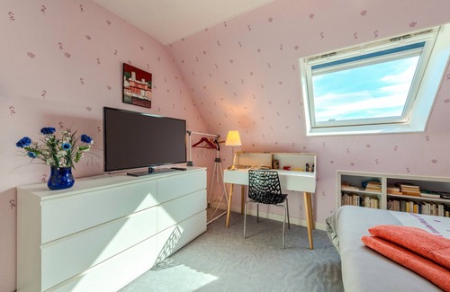 Lesneven Bed & Breakfast | Guest Room in Lesneven