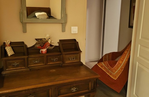 Bernis Bed & Breakfast | Guest Room "Little Boudha Room" with Shared Terrace, Wi-Fi, and Air Conditioning