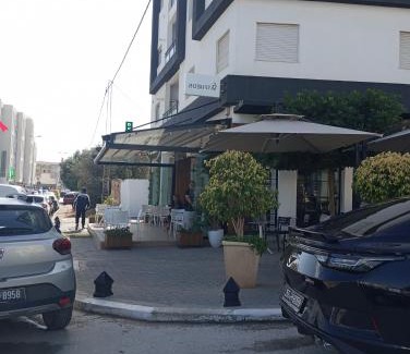 Ariana Bed & Breakfast | Guest Room Near Airport