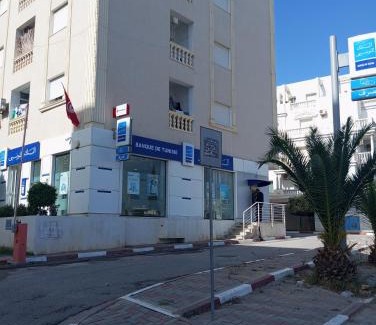 Ariana Bed & Breakfast | Guest Room Near Airport