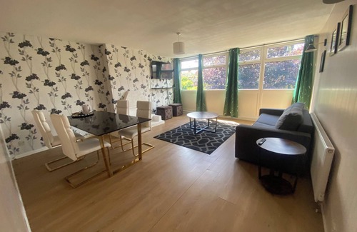 Skegness House | Guest Suite at The Grand Hotel