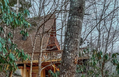 Canton Cabin | Guest suite in A-frame cabin with private entrance/private bath