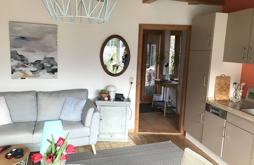 Gluecksburg House | Guesthouse zw. Sea and forest - 250 m z. Promenade, near yachting school, beach hotel