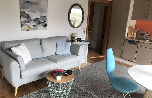 Gluecksburg House | Guesthouse zw. Sea and forest - 250 m z. Promenade, near yachting school, beach hotel