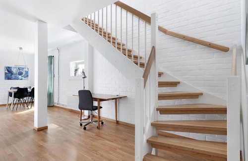 Pitea Apartment | Guestly Homes - 3BR City Charm