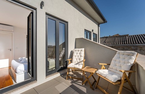 Cedofeita Apartment | GuestReady - Lovely villa with Terrace
