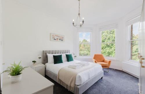 Brondesbury Apartment | GuestReady - Modern Comfort in West Hampstead