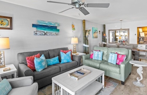 Holiday Isle Hotel | Gulf Shore Condo #404