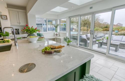 Llanddona House | Gwynaeth Gwyn