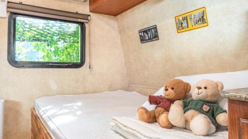 Gyeongju House | gyeongju yongcheonsu caravan