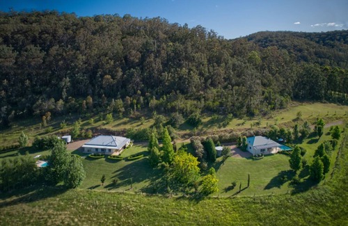 Wollombi House | Gypsy Willows Luxury Hunter Valley Property, Pools