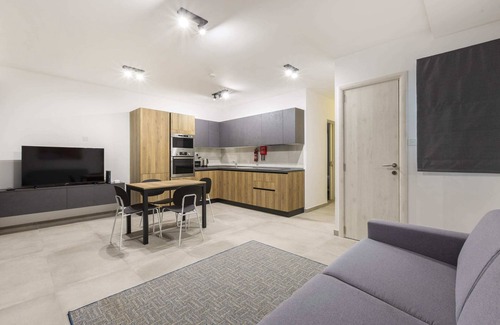 Gzira Apartment | Gzira Suite 13
