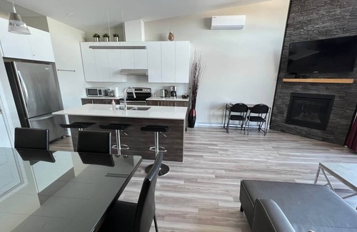 Saint-Jean-de-Matha House | Hôtel à la maison - La Vue du golf avec spa