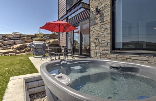 Saint-Jean-de-Matha House | Hôtel à la maison - 192-La Vue du golf avec spa