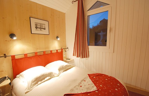 Font-Romeu-Odeillo-Via Hotel | Hôtel Carlit