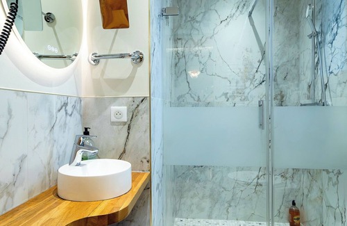 Montparnasse Hotel | Hôtel des Bains