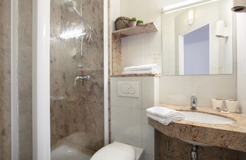 Antibes City Centre Hotel | Hôtel le Collier