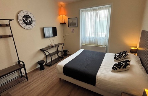 Cognac Hotel | Hôtel Le Valois, Cognac