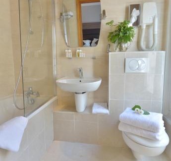Montparnasse Hotel | Hôtel Renoir Montparnasse