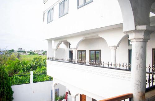 Littoral Department Apartment | Hôtel550