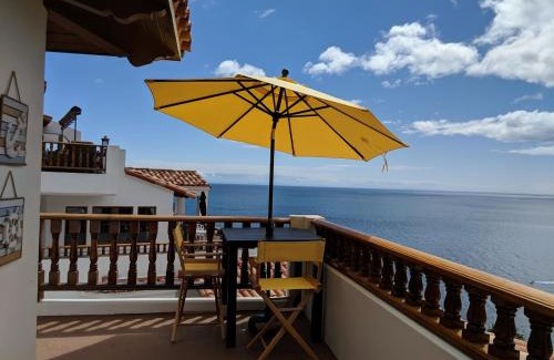 Avalon House | H1788 - Hamilton Cove Villa 17-88