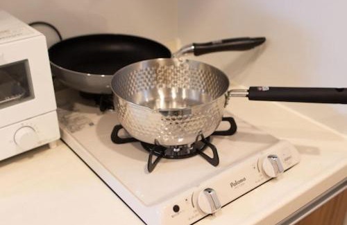 Minamisenba Apartment | H2H心斎橋ビル