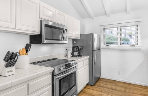 Avalon Condo | H961: Center unit / Building 9 / ONLY 12 steps + Breathtaking Ocean View