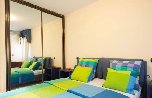Mostoles House | Habitación Doble. Desayuno Continental Wifi A/C