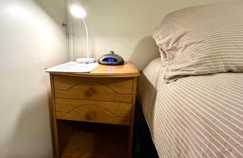 Apoquindo House | Habitación en casa compartida-Sector Los Dominicos, Estacionamiento gratis