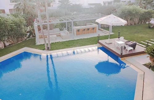 Ad-Dab'ah Villa | Hacienda White 6-BR Villa