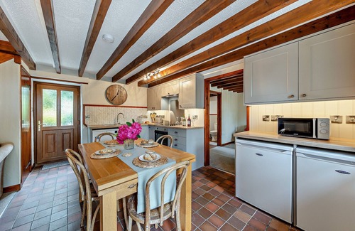 Bethania House | Hafod y Wennol - Two Bedroom House, Sleeps 4