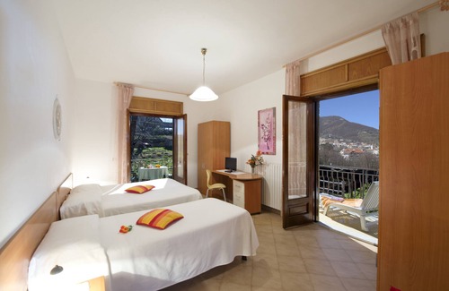 Agerola Bed & Breakfast | Haidi House Bed and Breakfast