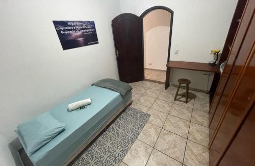 Itaquaquecetuba House | Haja Luz Casa Pousada 3 no Centro de Itaqua