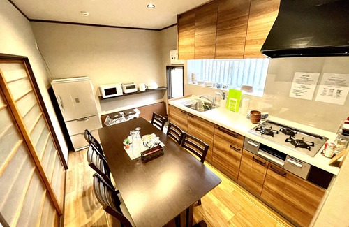 Hakone House | Hakone Lake Side Villa & Hot Springs