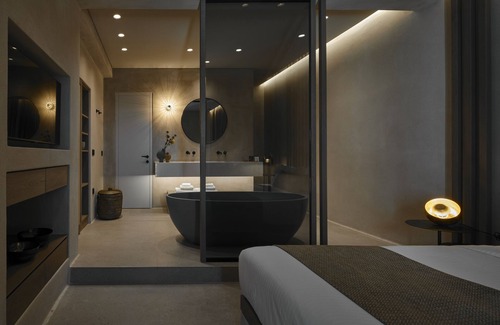 Pyrgos Hotel | Halcyon Days Suites
