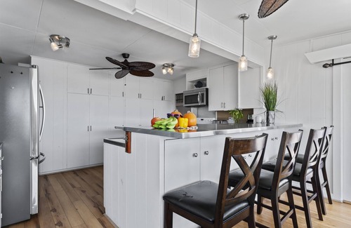 St Louis Heights House | Hale Aloha: Your Spacious 4BR/3BA Oahu Retreat for Families & Groups