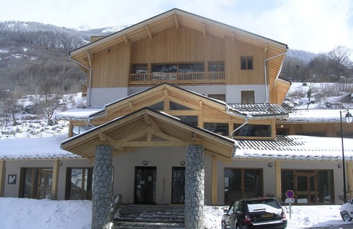 Orelle Apartment | Hameau 8 101 - SPA & PISCINE studio 4 pers.