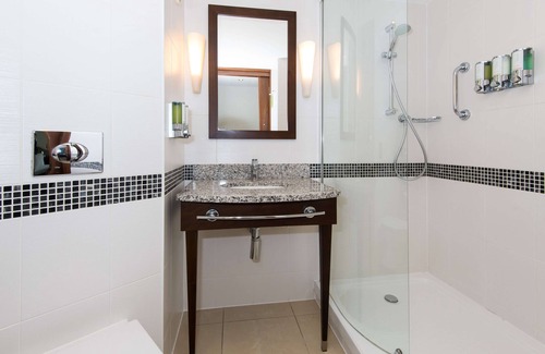 Birmingham City Centre Hotel | Hampton by Hilton Birmingham Jewellery Quarter