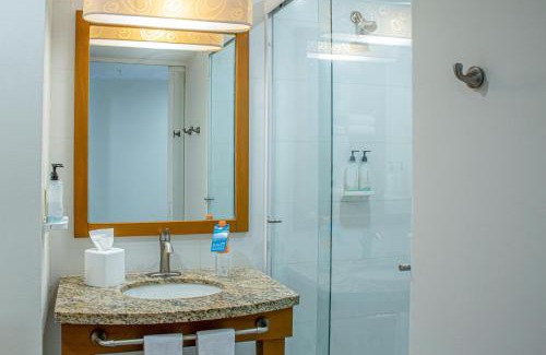 Chapalita Hotel | Hampton by Hilton Guadalajara Expo