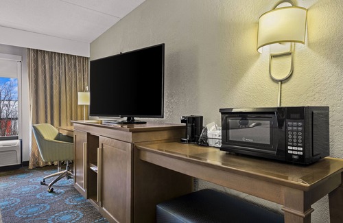 Bloomington Hotel | Hampton Inn Bloomington