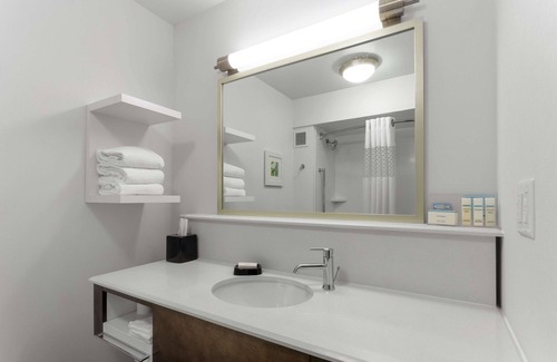 Bloomington Hotel | Hampton Inn Bloomington