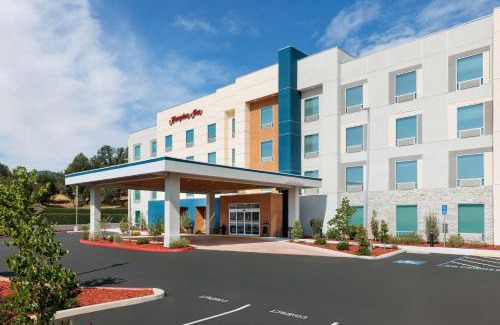 Oakhurst Hotel | Hampton Inn Oakhurst-Yosemite