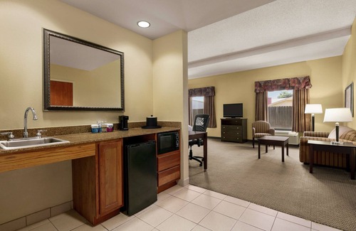 Lawton Hotel | Hampton Inn & Suites Lawton