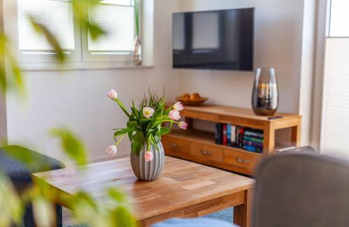Schwerin Apartment | Hangar 19 geräumiges Apartment mit Garten H4W1